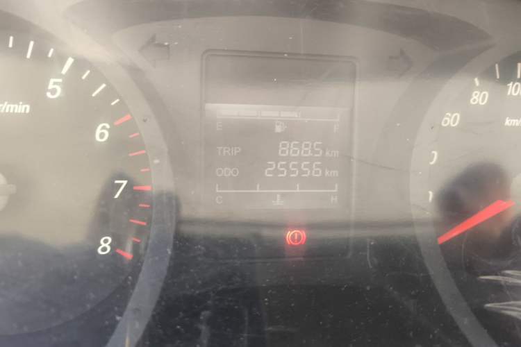 Used Wuling Hongguang PLUS 2019 1.5T Manual Standard Edition 5 Seats Odometer Close Up