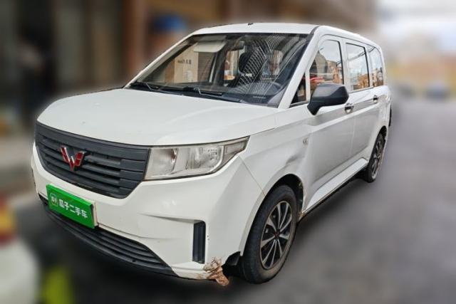 Used Wuling Hongguang PLUS 2019 1.5T Manual Standard Version 7 Seats