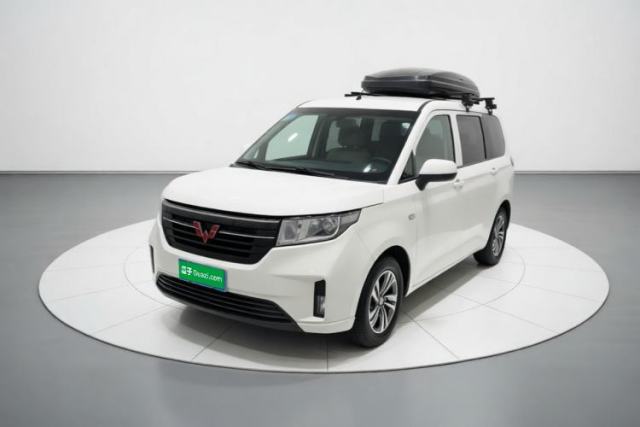 Wuling Hongguang PLUS 2019 1.5T Manual Comfort Version 7 Seats d’occasion