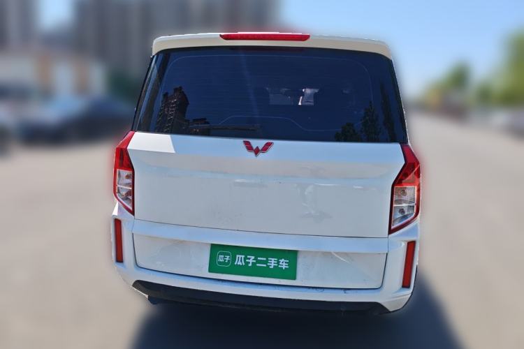 Used Wuling Hongguang PLUS 2019 1.5T Manual Luxury 7-Seater Rear