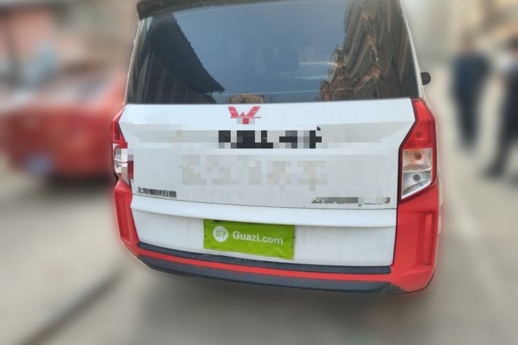 Used Wuling Hongguang PLUS 2019 1.5T Manual Standard Edition 5 Seats Rear