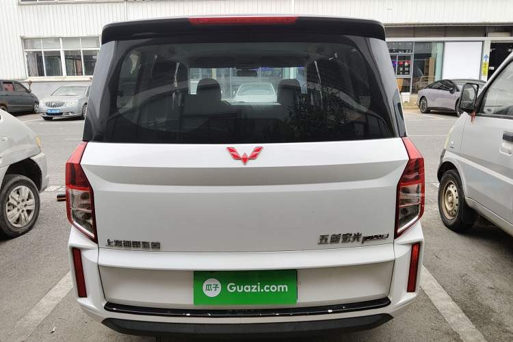 Used Wuling Hongguang PLUS 2019 1.5T Manual Standard Edition 5 Seats Rear