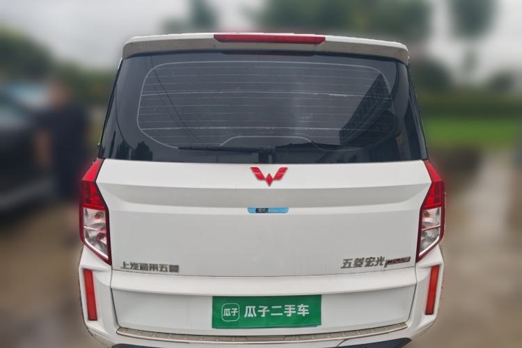 Used Wuling Hongguang PLUS 2019 1.5T Manual Luxury 7-Seater Rear