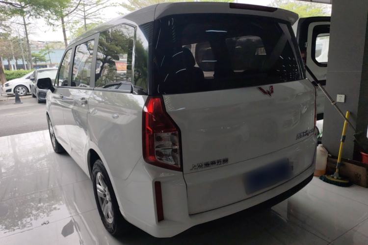 Used Wuling Hongguang PLUS 2019 1.5T Manual Luxury 7-Seater Rear Left 45 Deg