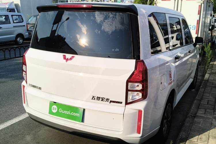 Used Wuling Hongguang PLUS 2019 1.5T Manual Standard Edition 5 Seats Rear Right 45 Deg