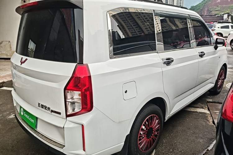 Used Wuling Hongguang PLUS 2019 1.5T Manual Standard Version 7 Seats Rear Right 45 Deg