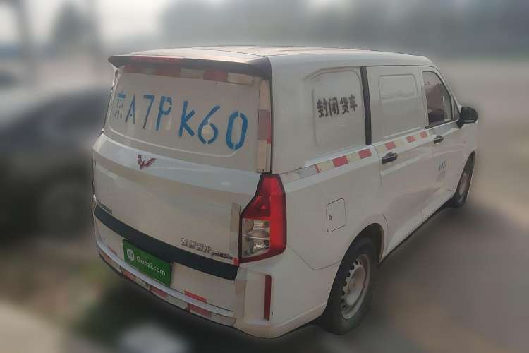 Used Wuling Hongguang PLUS 2019 1.5T Manual Wealthy Version 2 Seats Rear Right 45 Deg