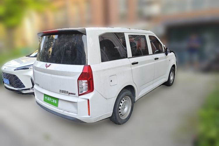 Used Wuling Hongguang PLUS 2019 1.5T Manual Standard Edition 5 Seats Rear Right 45 Deg