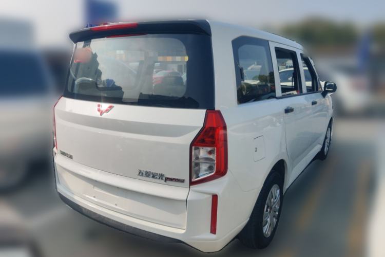 Used Wuling Hongguang PLUS 2019 1.5T Manual Standard Edition 5 Seats Rear Right 45 Deg