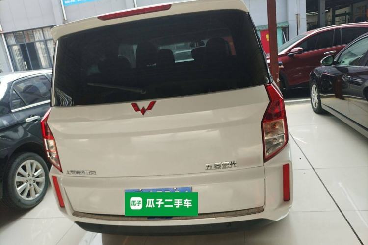 Used Wuling Hongguang PLUS 2019 1.5T Manual Luxury 7-Seater Rear