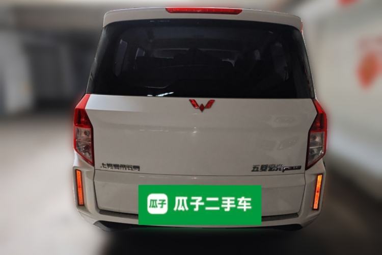 Used Wuling Hongguang PLUS 2019 1.5T Manual Comfort Version 7 Seats Rear