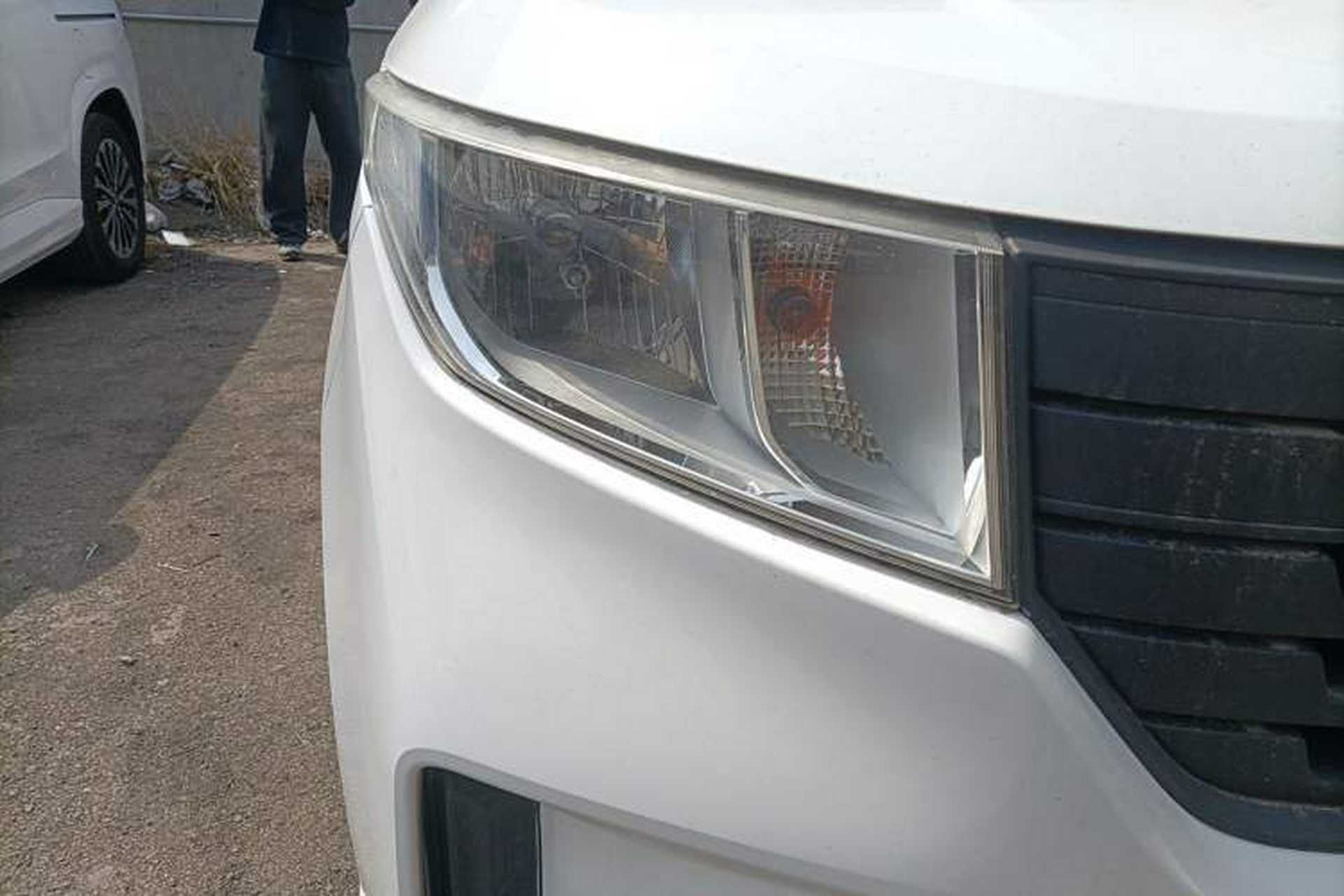 Used Wuling Hongguang PLUS 2019 1.5T Manual Wealthy Version 2 Seats Right Front Headlight