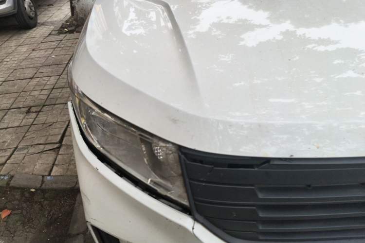 Used Wuling Hongguang PLUS 2019 1.5T Manual Standard Version 8 Seats Right Front Headlight
