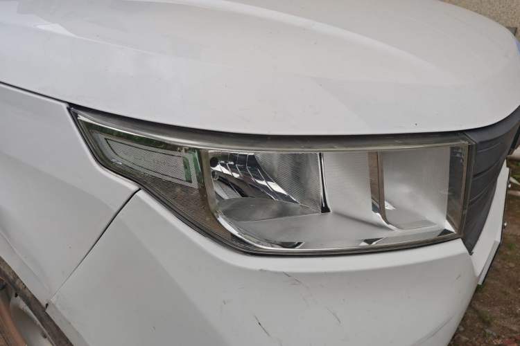 Used Wuling Hongguang PLUS 2019 1.5T Manual Standard Version 7 Seats Right Front Headlight