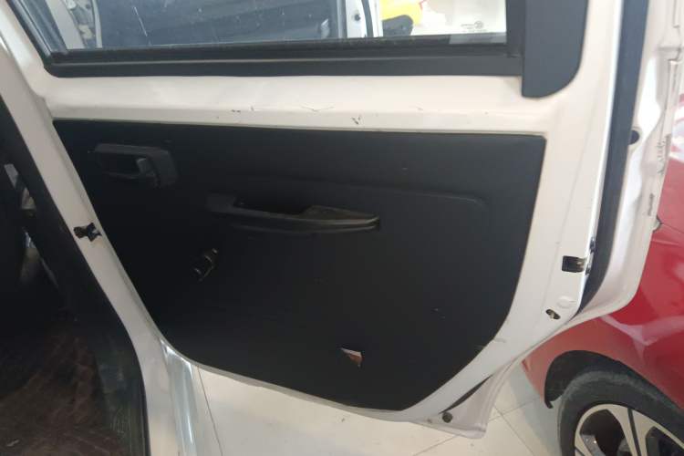 Used Wuling Hongguang PLUS 2019 1.5T Manual Standard Version 7 Seats Right Rear Door Interior