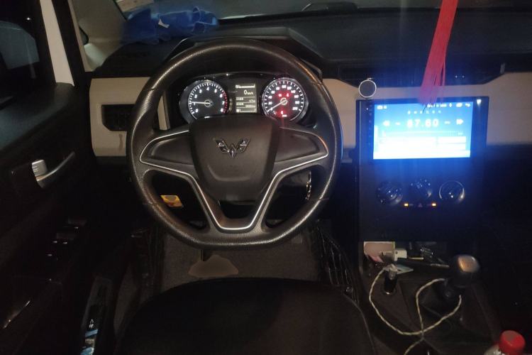 Used Wuling Hongguang PLUS 2019 1.5T Manual Comfort Version 7 Seats Steering Wheel