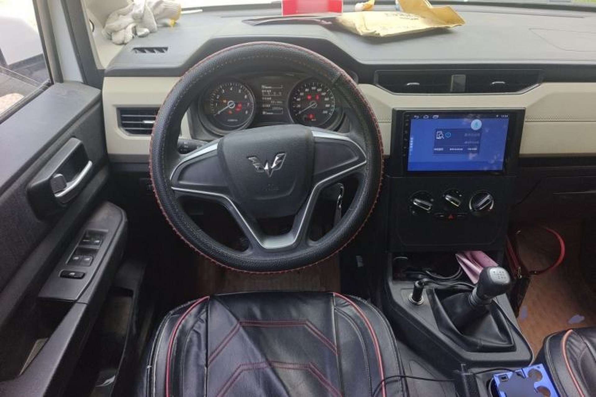 Used Wuling Hongguang PLUS 2019 1.5T Manual Comfort Version 7 Seats Steering Wheel