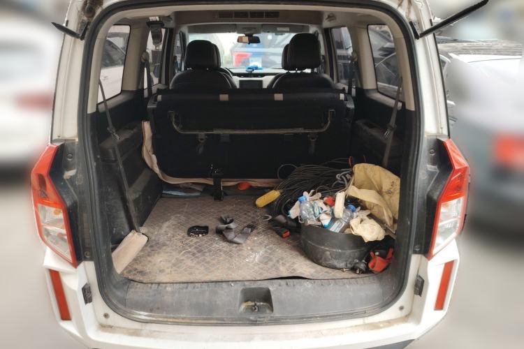 Used Wuling Hongguang PLUS 2019 1.5T Manual Luxury 7-Seater Trunk