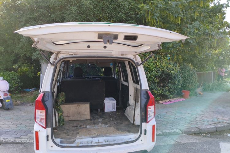 Used Wuling Hongguang PLUS 2019 1.5T Manual Standard Version 7 Seats Trunk