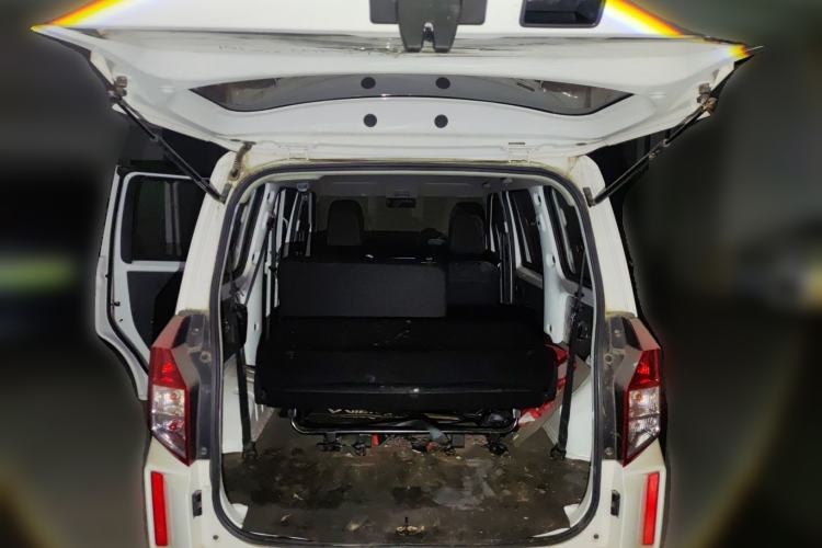 Used Wuling Hongguang PLUS 2019 1.5T Manual Standard Version 7 Seats Trunk