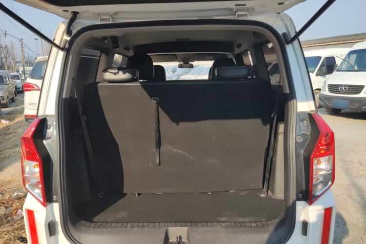 Used Wuling Hongguang PLUS 2019 1.5T Manual Luxury 7-Seater Trunk