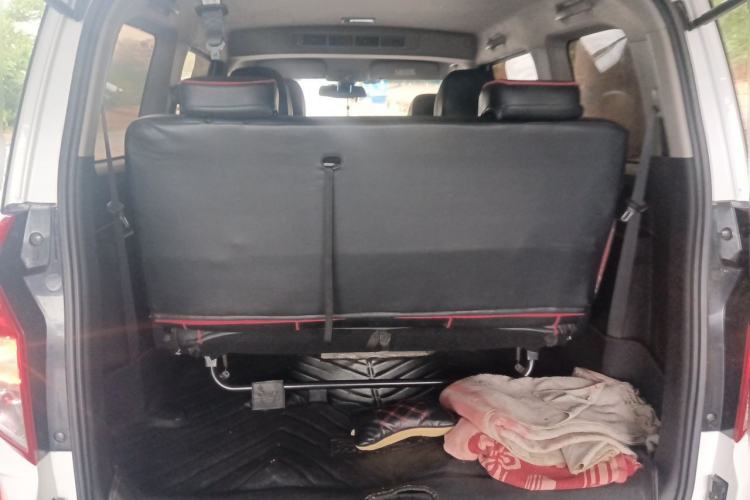 Used Wuling Hongguang PLUS 2019 1.5T Manual Luxury 7-Seater Trunk