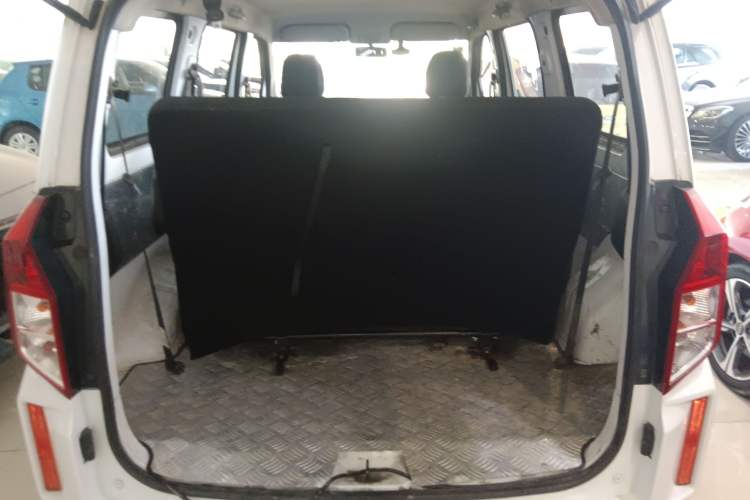 Used Wuling Hongguang PLUS 2019 1.5T Manual Standard Version 7 Seats Trunk