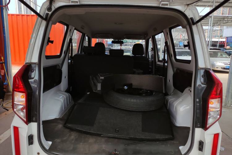 Used Wuling Hongguang PLUS 2019 1.5T Manual Standard Edition 5 Seats Trunk