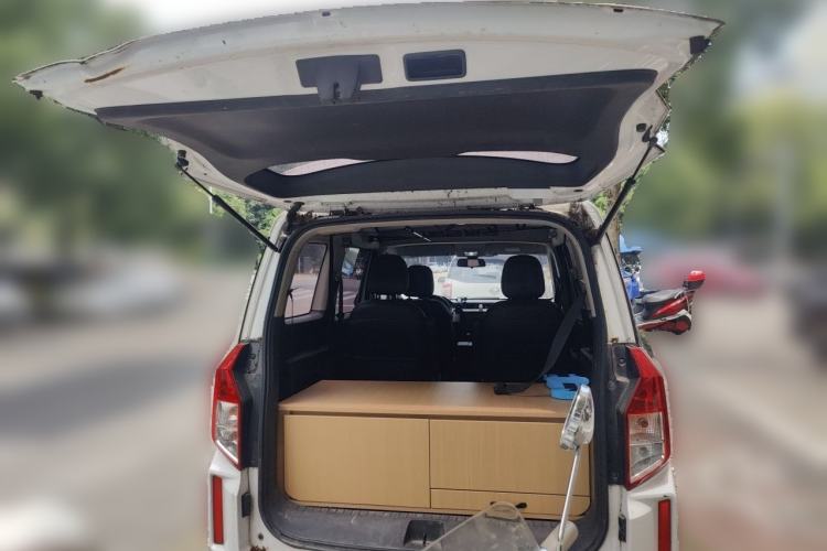 Used Wuling Hongguang PLUS 2019 1.5T Manual Luxury 7-Seater Trunk