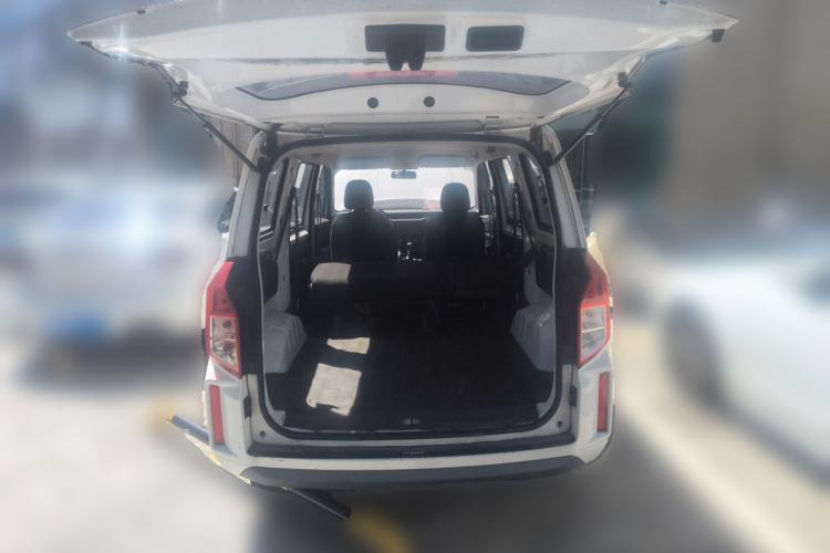 Used Wuling Hongguang PLUS 2019 1.5T Manual Standard Edition 5 Seats Trunk