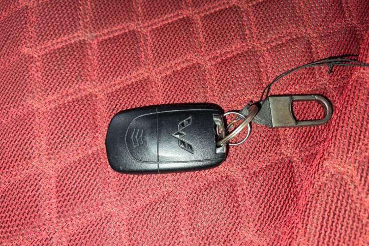 Used Wuling Hongguang PLUS 2019 1.5T Manual Standard Edition 5 Seats Vehicle Key