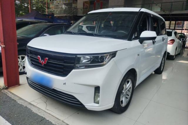 Used Wuling Hongguang PLUS 2019 1.5T Manual Luxury 7-Seater
