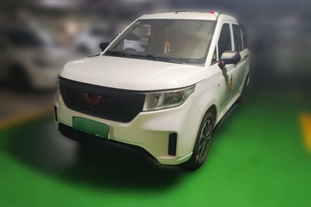Used Wuling Hongguang PLUS 2019 1.5T Manual Standard Edition 5 Seats