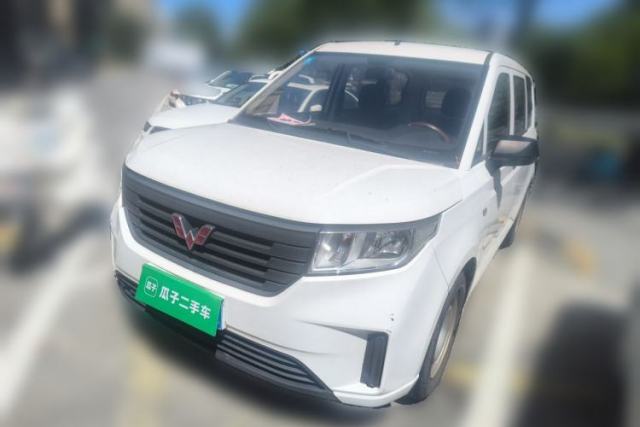 Used Wuling Hongguang PLUS 2019 1.5T Manual Standard Edition 5 Seats