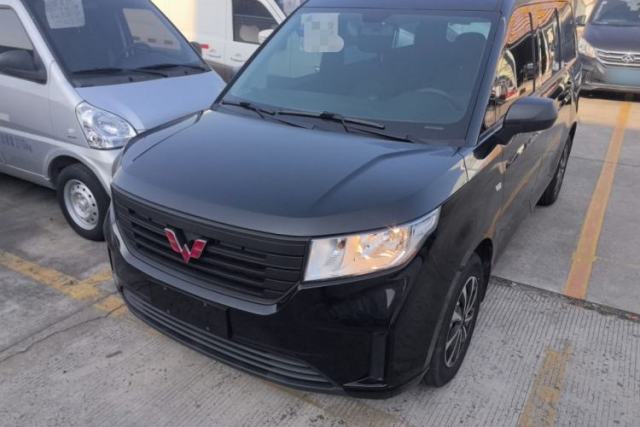 Used Wuling Hongguang PLUS 2020 1.5L Manual Standard Edition 5 Seats