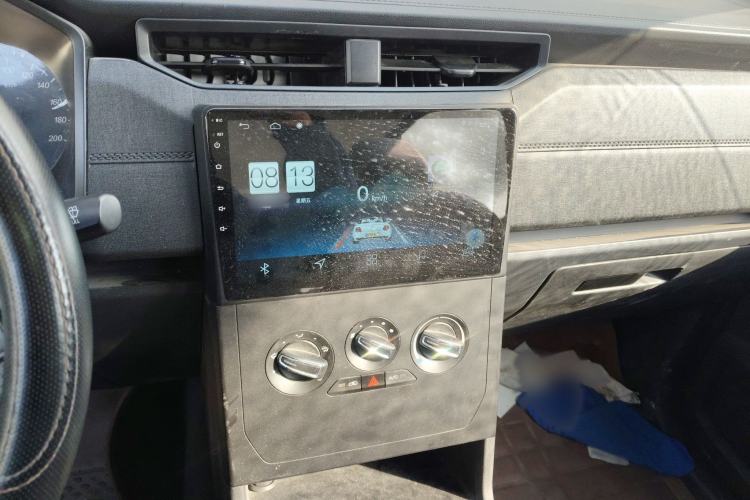Used Wuling Hongguang PLUS 2020 1.5L Manual Standard Edition 5 Seats Audio And AC Panel