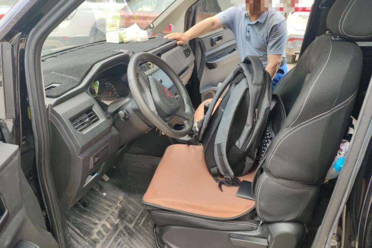 Used Wuling Hongguang PLUS 2020 1.5L Manual Standard Edition 5 Seats Driver Seat