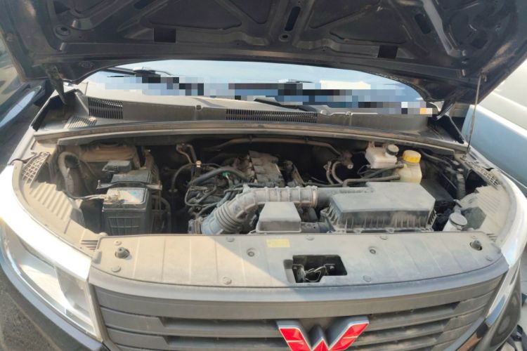 Used Wuling Hongguang PLUS 2020 1.5L Manual Standard Edition 5 Seats Engine Bay