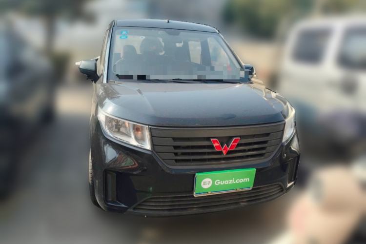 Used Wuling Hongguang PLUS 2020 1.5L Manual Standard Edition 5 Seats Exterior 1