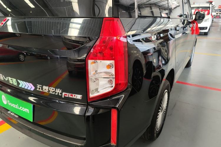 Used Wuling Hongguang PLUS 2020 1.5L Manual Standard Edition 5 Seats Exterior 3