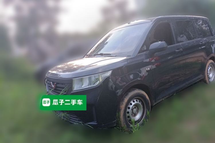 Used Wuling Hongguang PLUS 2020 1.5L Manual Standard Edition 5 Seats Front