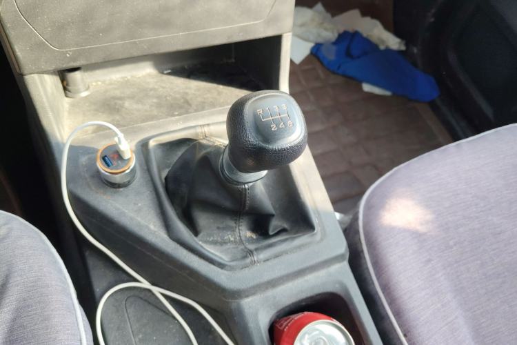 Used Wuling Hongguang PLUS 2020 1.5L Manual Standard Edition 5 Seats Gear Lever