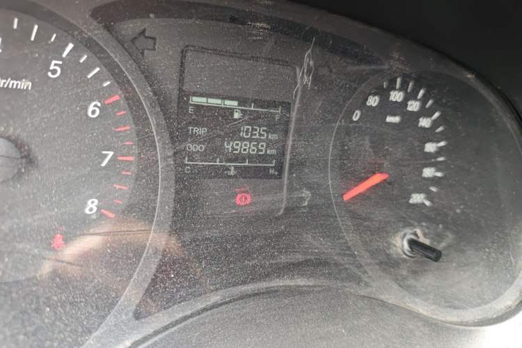 Used Wuling Hongguang PLUS 2020 1.5L Manual Standard Edition 5 Seats Odometer Close Up