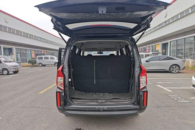 Used Wuling Hongguang PLUS 2020 1.5L Manual Standard Edition 7-Seater Trunk