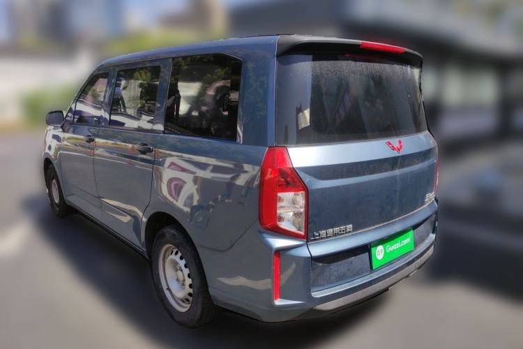 Used Wuling Hongguang PLUS 2020 1.5L Manual Standard Edition 5 Seats Exterior 3