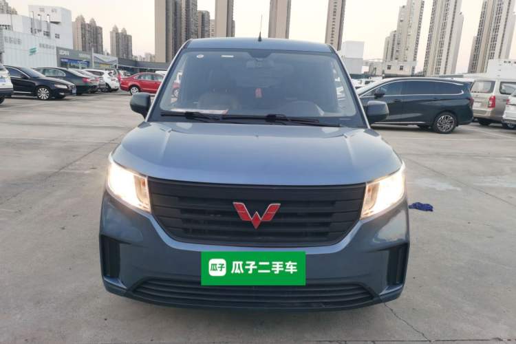 Used Wuling Hongguang PLUS 2020 1.5L Manual Standard Edition 5 Seats Front