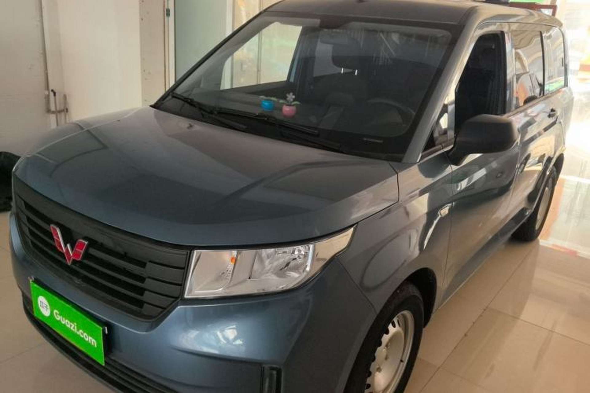 Used Wuling Hongguang PLUS 2020 1.5L Manual Standard Edition 5 Seats Front Left 45 Deg
