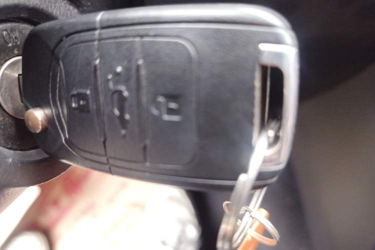 Used Wuling Hongguang PLUS 2020 1.5L Manual Comfort 7-Seater Interior 1