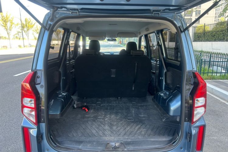 Used Wuling Hongguang PLUS 2020 1.5L Manual Standard Edition 5 Seats Interior 5