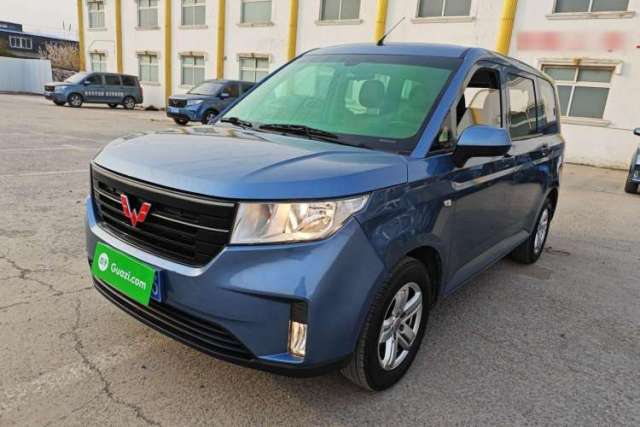 Used Wuling Hongguang PLUS 2020 1.5L Manual Comfort 7-Seater